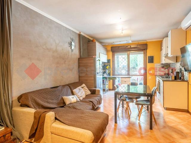 Appartamento in vendita a Roma RM