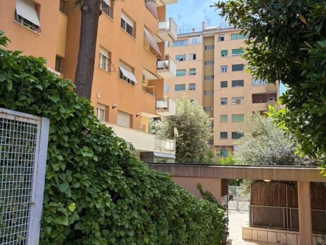Appartamento in vendita a Roma RM