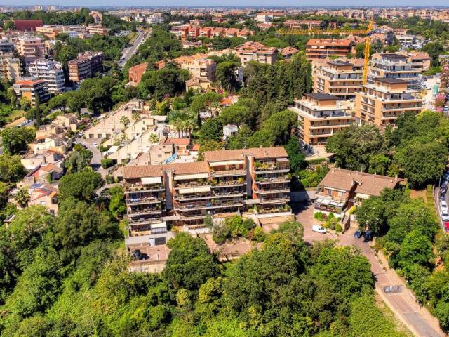 Appartamento in vendita a Roma RM