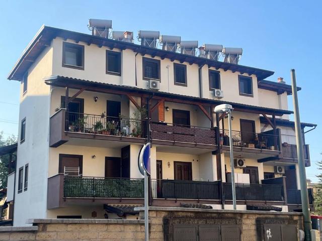 Appartamento in vendita a Roma RM