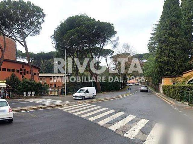 Appartamento in vendita a Roma RM