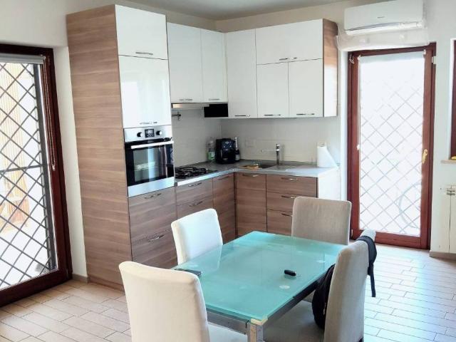 Appartamento in vendita a Roma RM