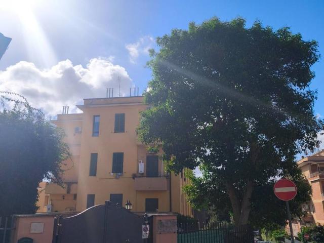 Appartamento in vendita a Roma RM