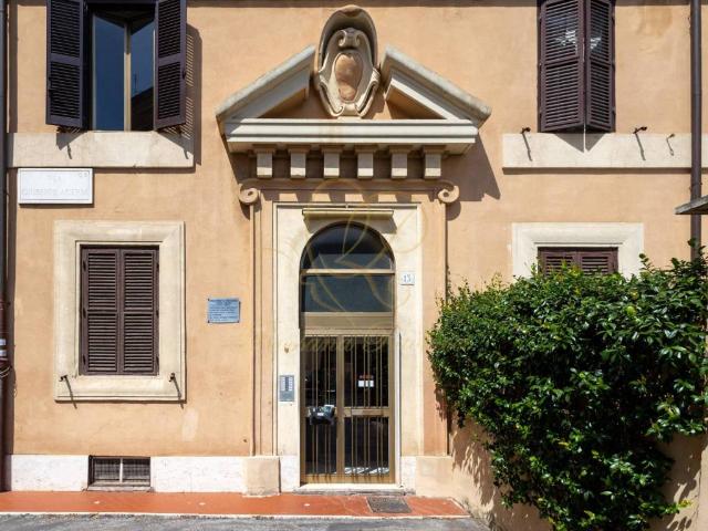 Appartamento in vendita a Roma RM