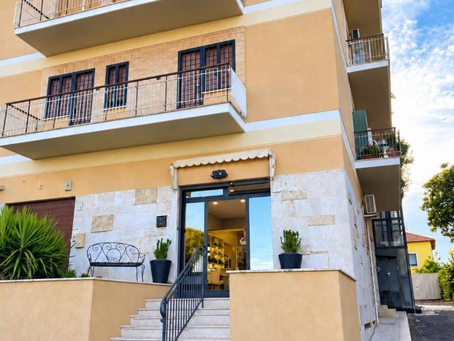 Appartamento in vendita a Roma RM