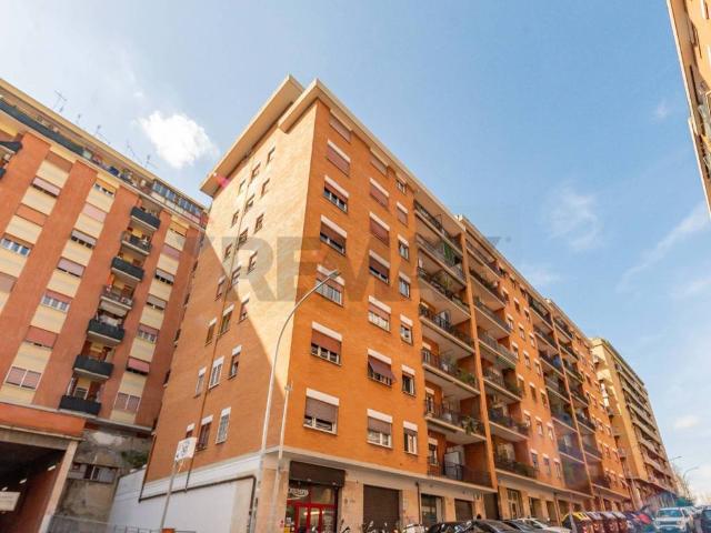 Appartamento in vendita a Roma RM
