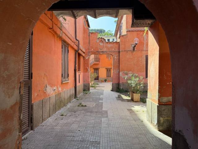 Appartamento in vendita a Roma RM
