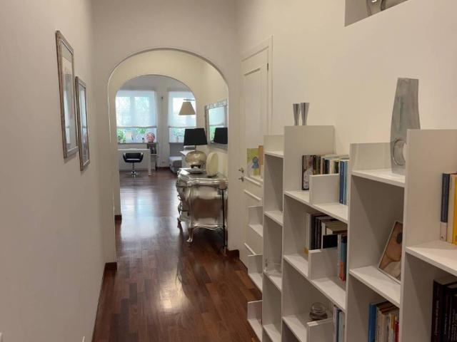 Appartamento in vendita a Roma RM
