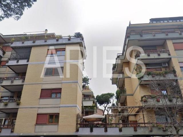 Appartamento in vendita a Roma RM