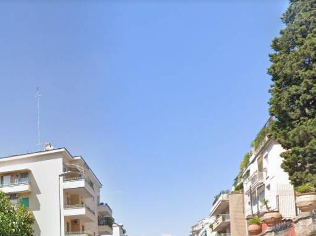 Appartamento in vendita a Roma RM