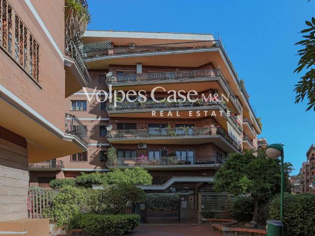 Appartamento in vendita a Roma RM