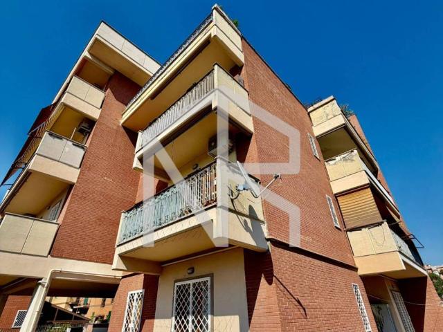Appartamento in vendita a Roma RM