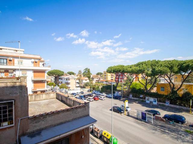 Appartamento in vendita a Roma RM