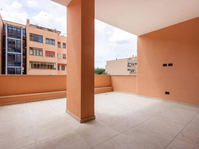 Appartamento in vendita a Roma RM