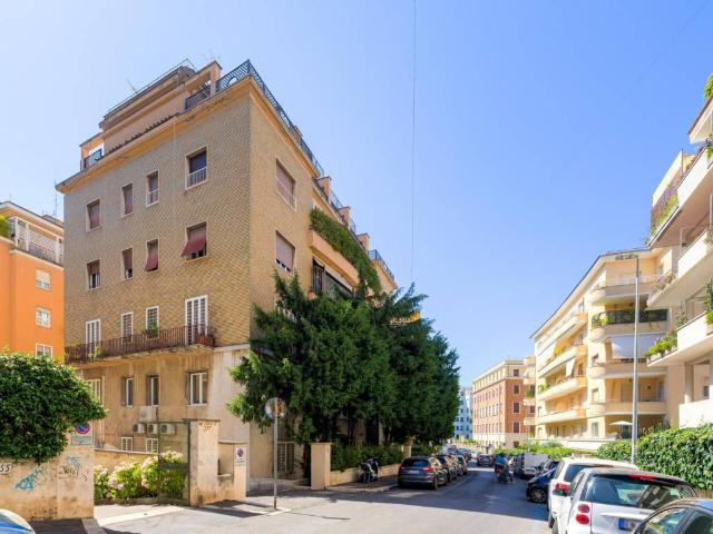 Appartamento in vendita a Roma RM