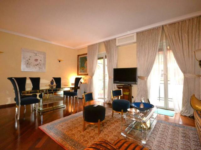 Appartamento in vendita a Roma RM