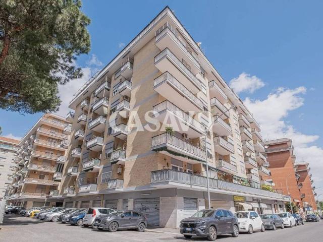 Appartamento in vendita a Roma RM