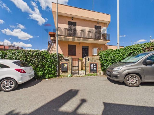 Appartamento in vendita a Roma RM