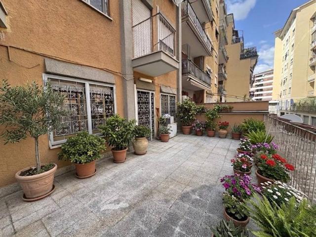Appartamento in vendita a Roma RM
