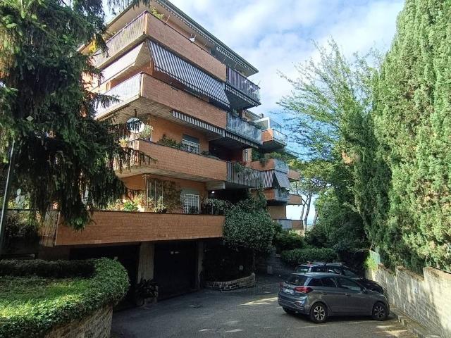 Appartamento in vendita a Roma RM