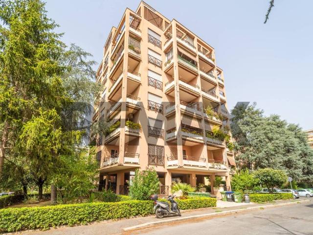 Appartamento in vendita a Roma RM