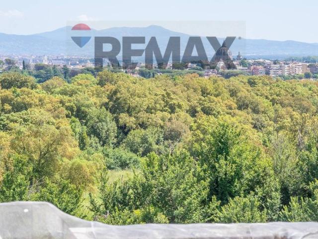 Appartamento in vendita a Roma RM