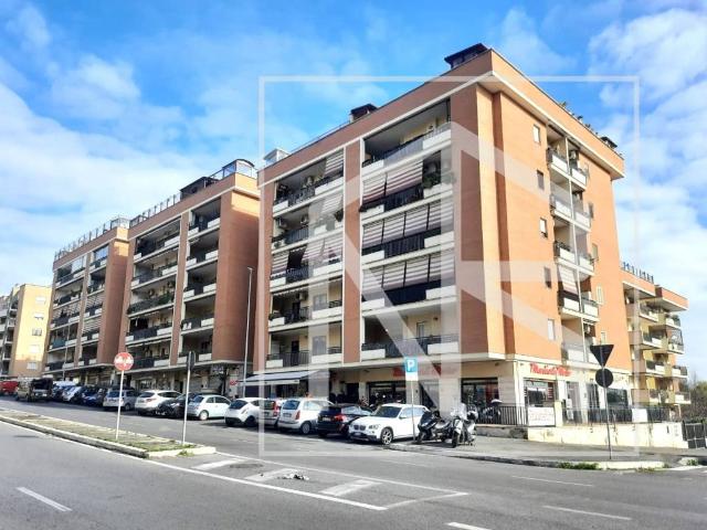 Appartamento in vendita a Roma RM