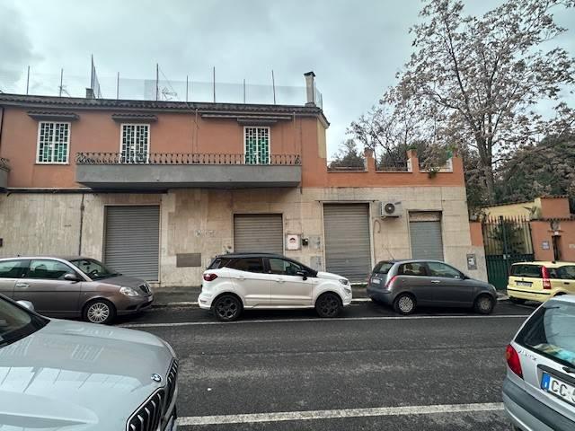 Appartamento in vendita a Roma RM