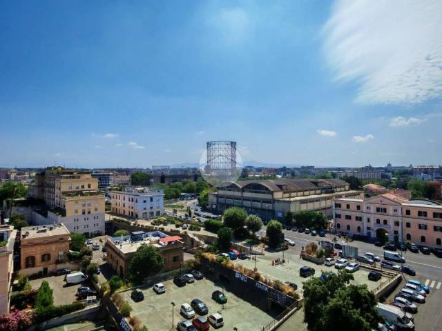 Appartamento in vendita a Roma RM
