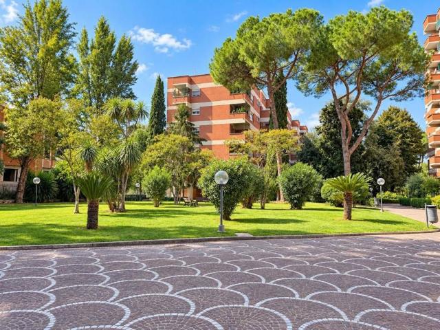 Appartamento in vendita a Roma RM