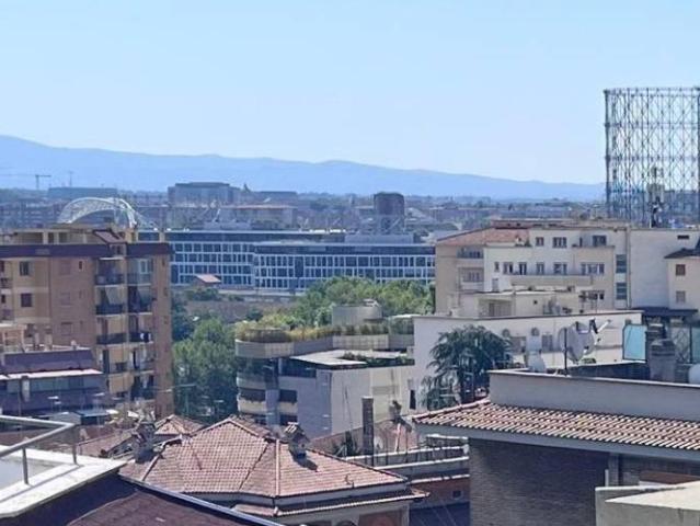 Appartamento in vendita a Roma RM
