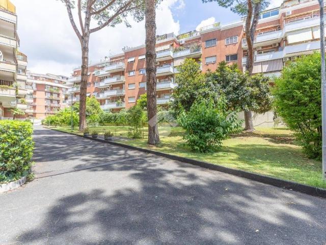 Appartamento in vendita a Roma RM