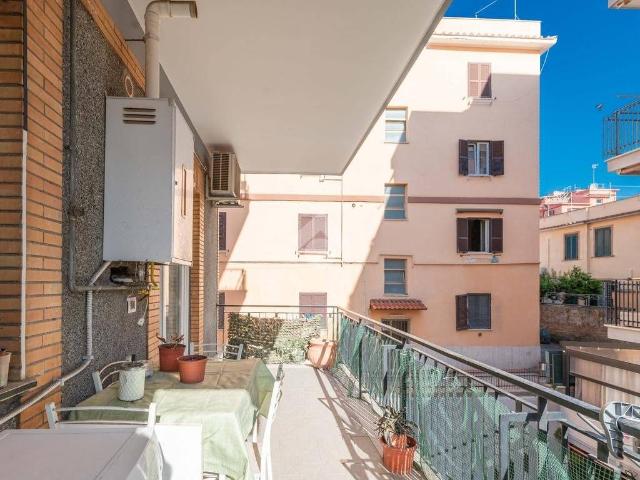 Appartamento in vendita a Roma RM