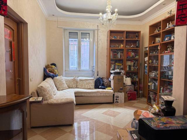 Appartamento in vendita a Roma RM