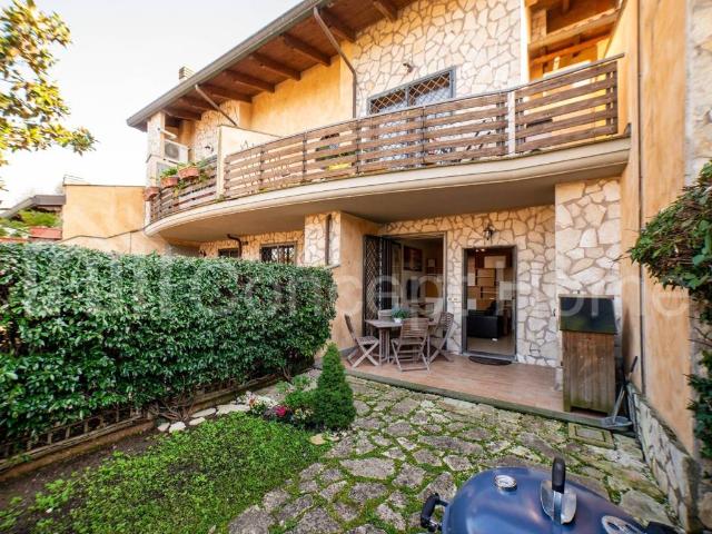 Appartamento in vendita a Roma RM
