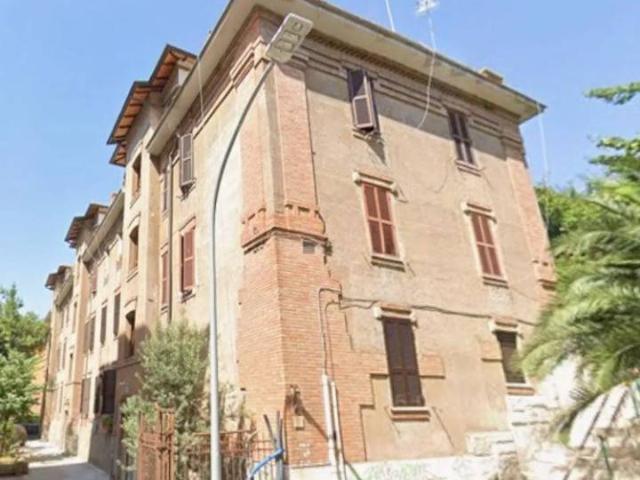 Appartamento in vendita a Roma RM