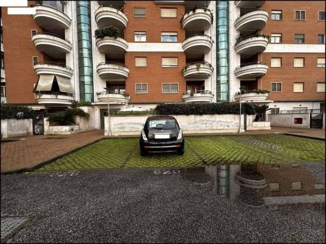 Appartamento in vendita a Roma RM