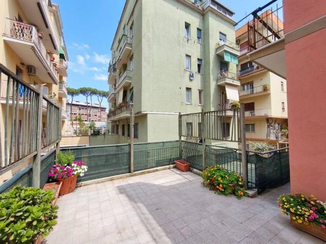 Appartamento in vendita a Roma RM