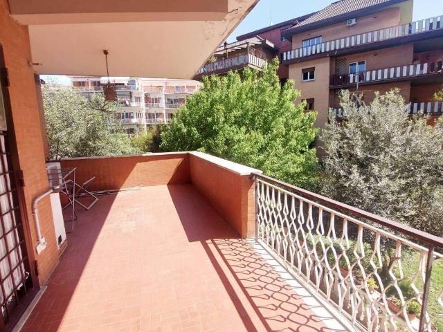 Appartamento in vendita a Roma RM