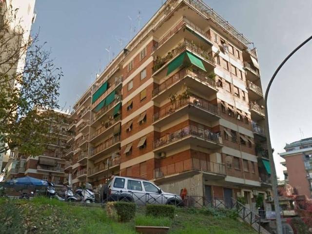 Appartamento in vendita a Roma RM