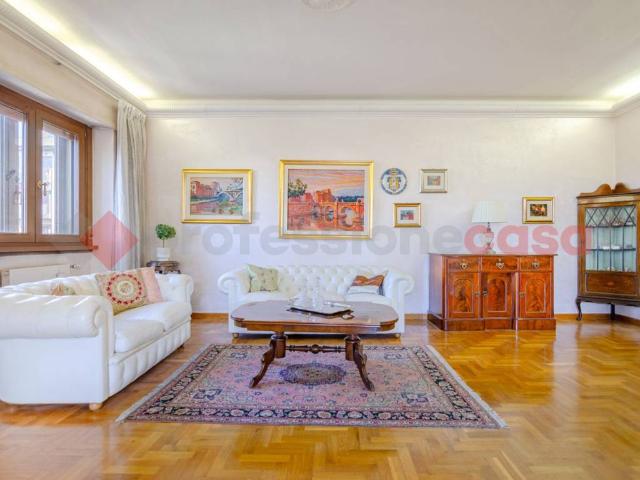 Appartamento in vendita a Roma RM