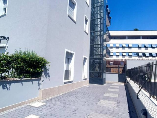 Appartamento in vendita a Roma RM