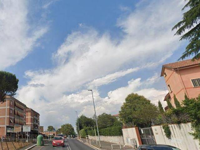 Appartamento in vendita a Roma RM
