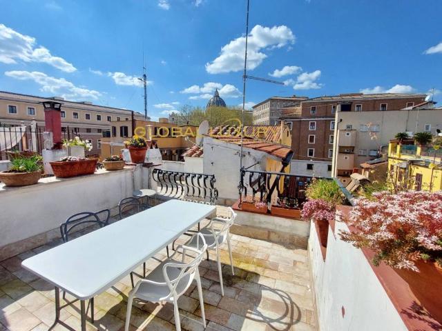 Appartamento in vendita a Roma RM