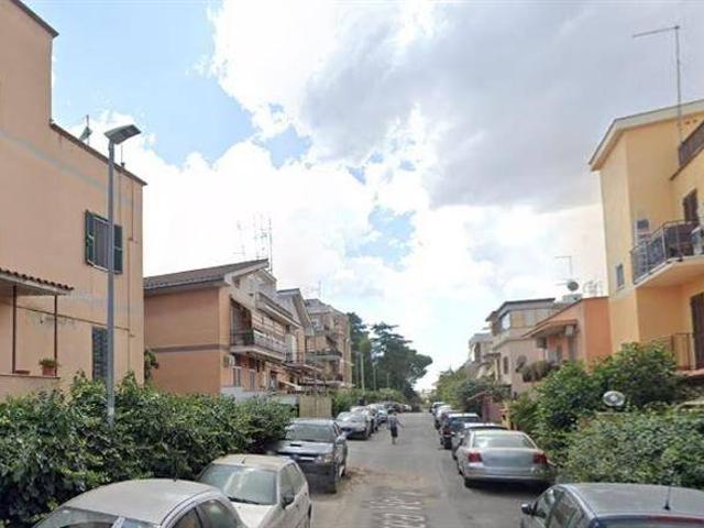 Appartamento in vendita a Roma RM