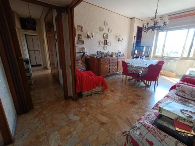 Appartamento in vendita a Roma RM