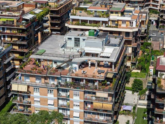 Appartamento in vendita a Roma RM