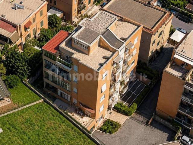 Appartamento in vendita a Roma RM