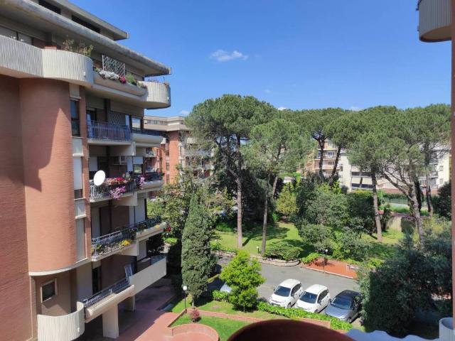 Appartamento in vendita a Roma RM