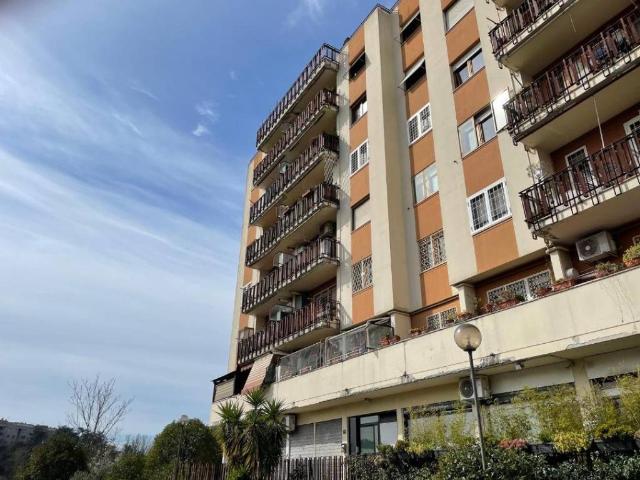 Appartamento in vendita a Roma RM